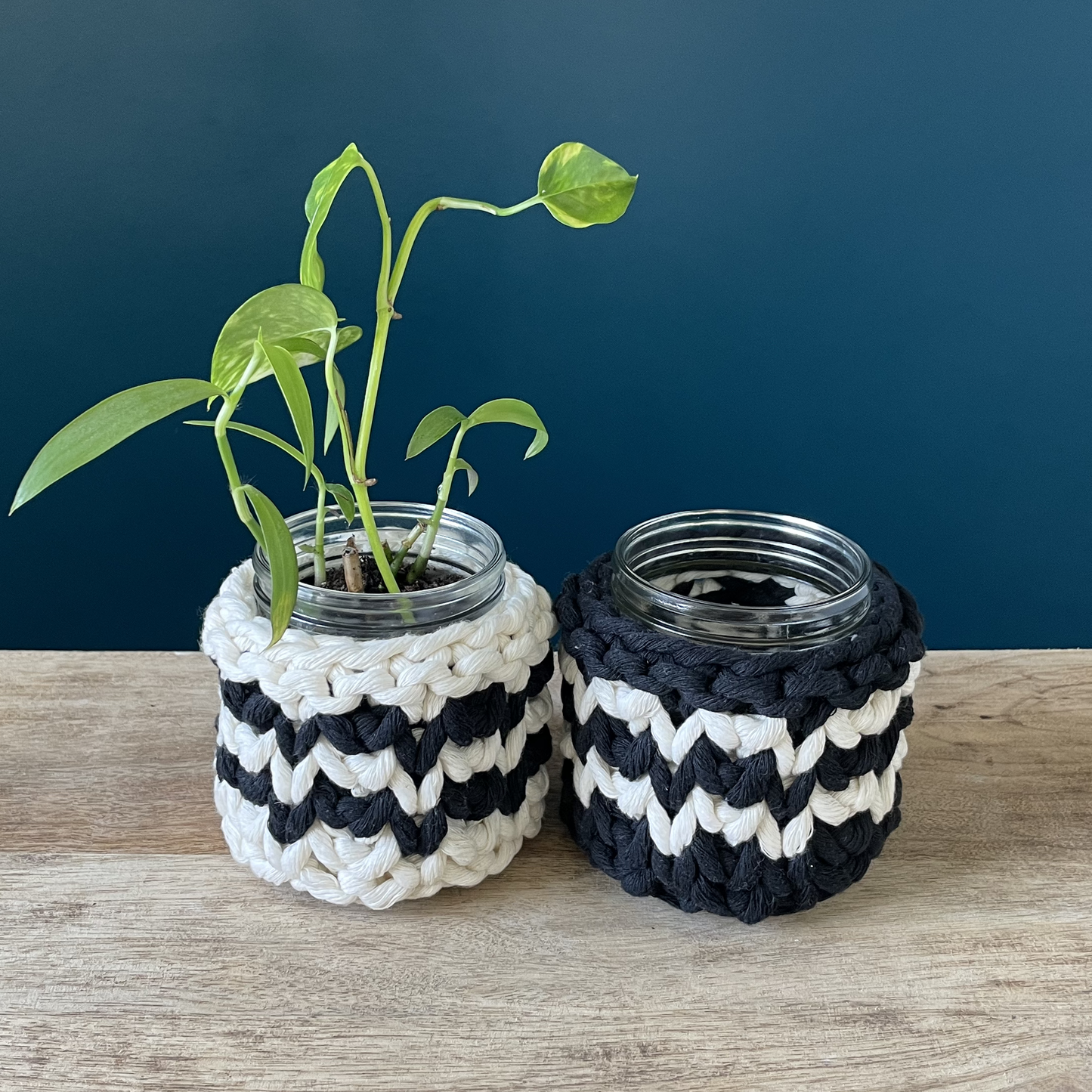 Cache-pot • Macramé • Noir et Blanc